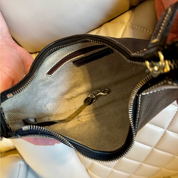 Dooney & Bourke Black Leather Shoulder Bag - Picture 5 of 6